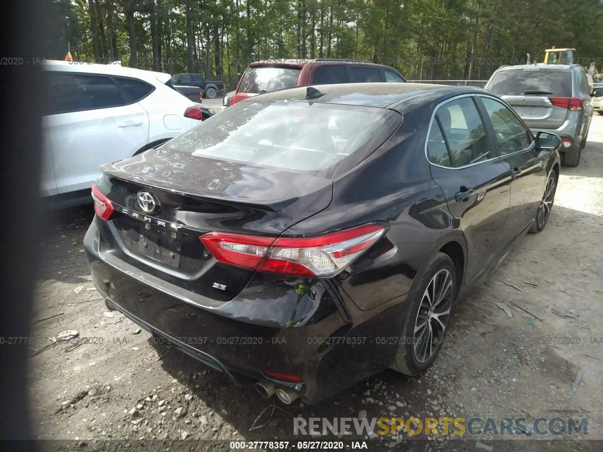 4 Photograph of a damaged car 4T1B11HK1KU172742 TOYOTA CAMRY 2019