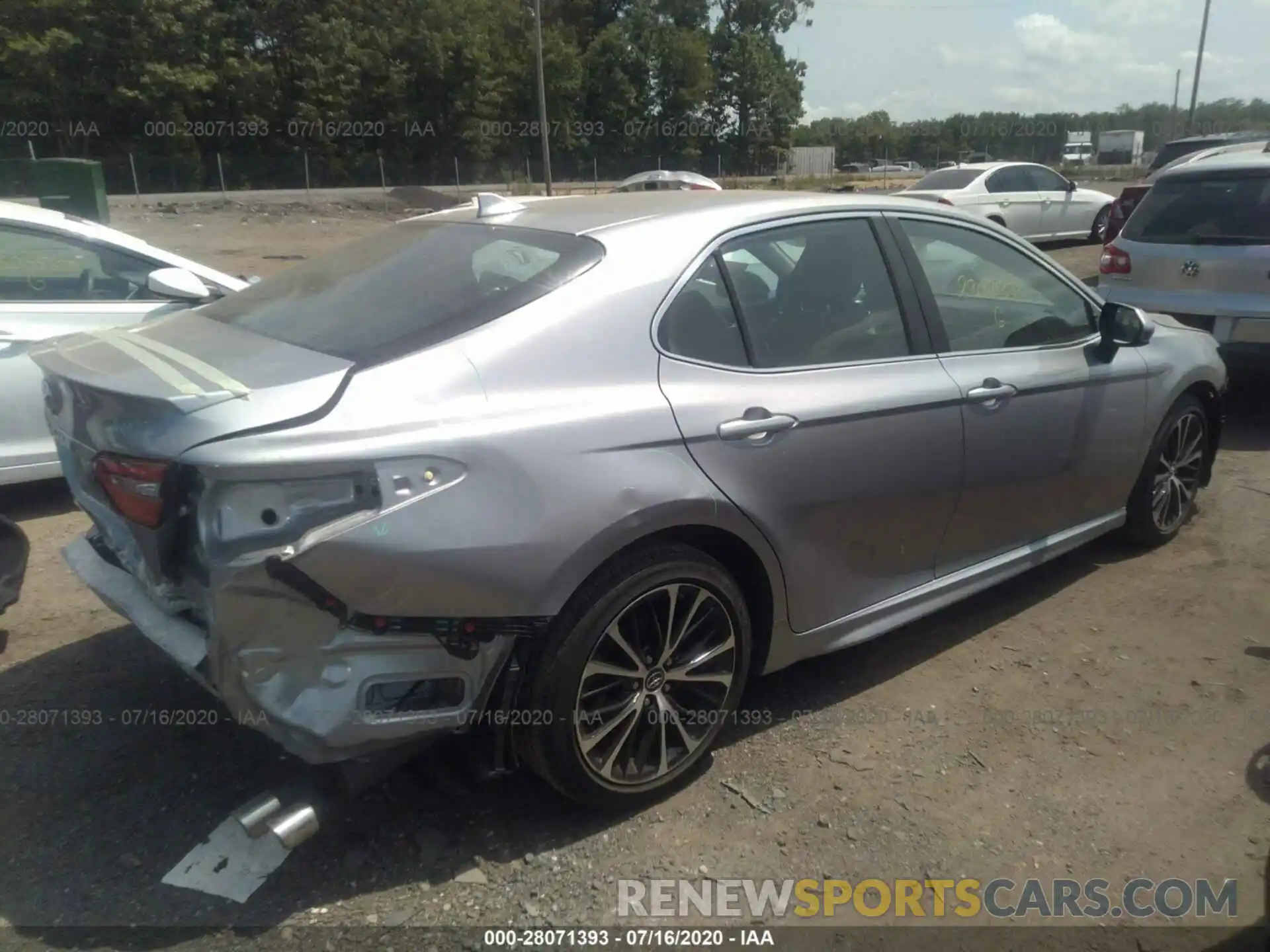 4 Photograph of a damaged car 4T1B11HK1KU174569 TOYOTA CAMRY 2019