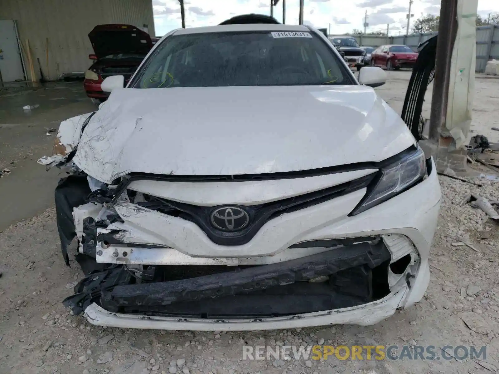 9 Photograph of a damaged car 4T1B11HK1KU175060 TOYOTA CAMRY 2019