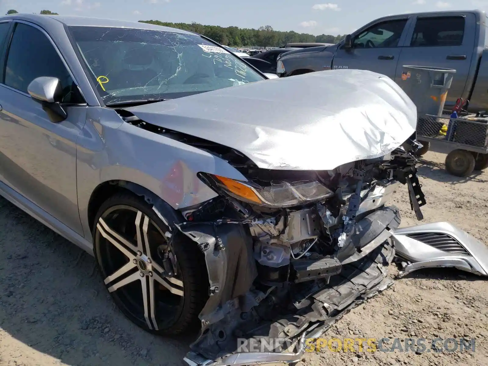 9 Photograph of a damaged car 4T1B11HK1KU176225 TOYOTA CAMRY 2019