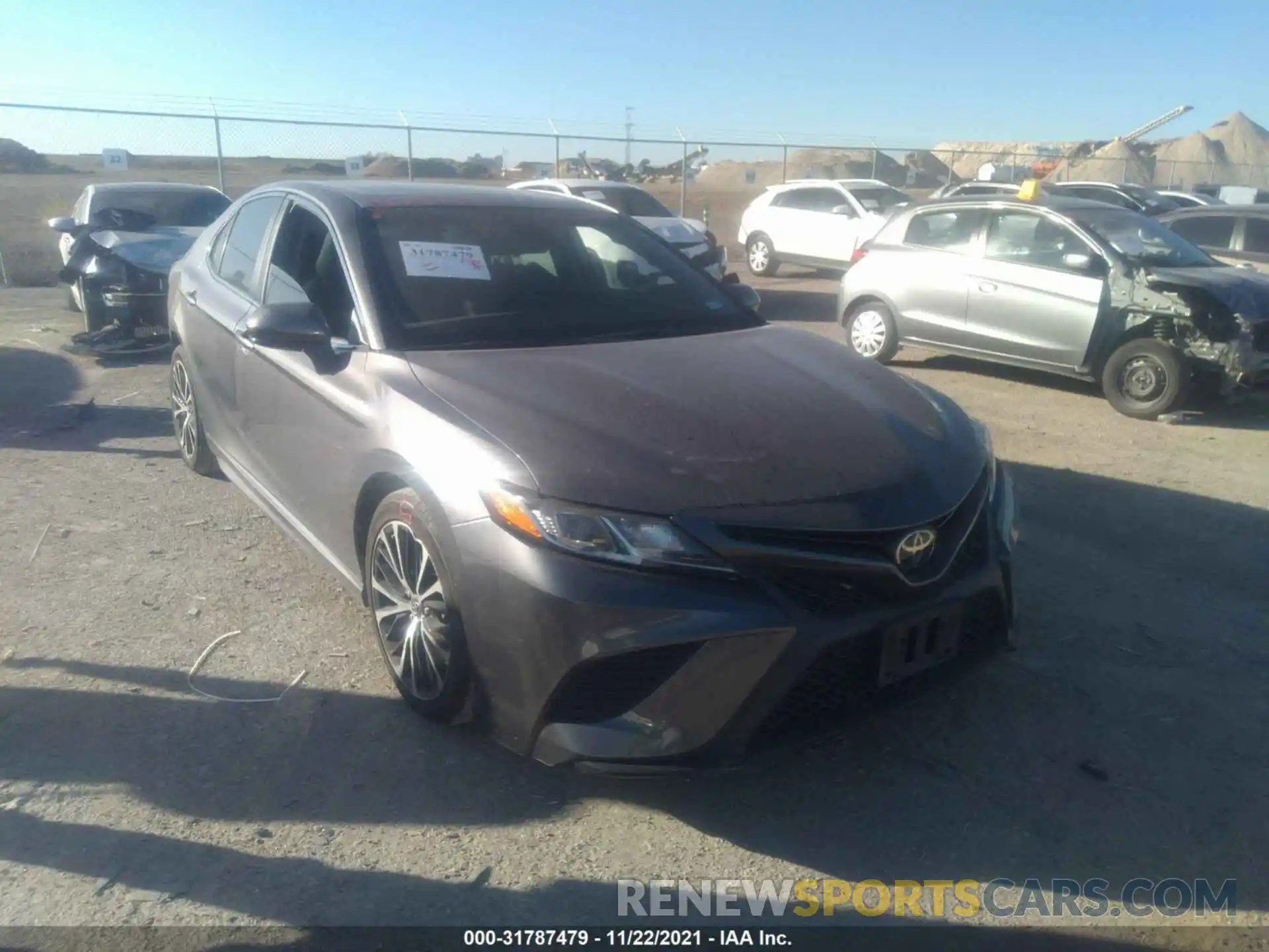 1 Photograph of a damaged car 4T1B11HK1KU176418 TOYOTA CAMRY 2019