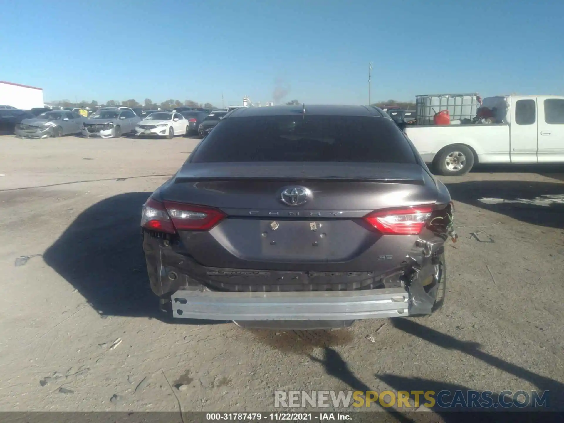 6 Photograph of a damaged car 4T1B11HK1KU176418 TOYOTA CAMRY 2019