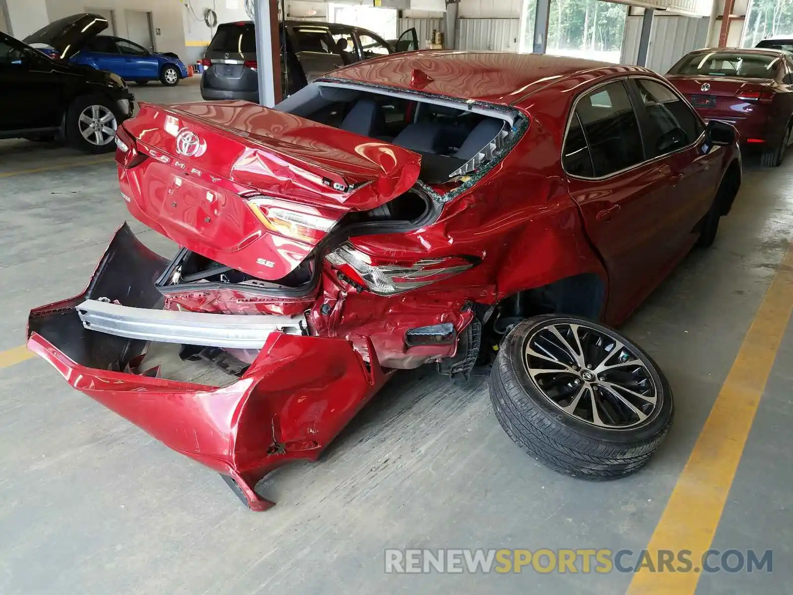 9 Photograph of a damaged car 4T1B11HK1KU176533 TOYOTA CAMRY 2019