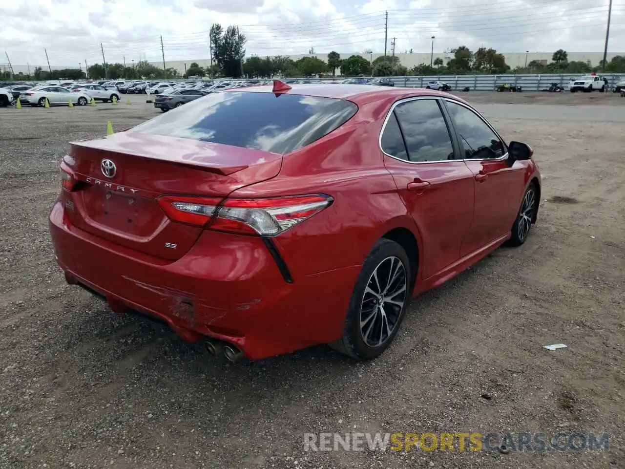 4 Photograph of a damaged car 4T1B11HK1KU179092 TOYOTA CAMRY 2019