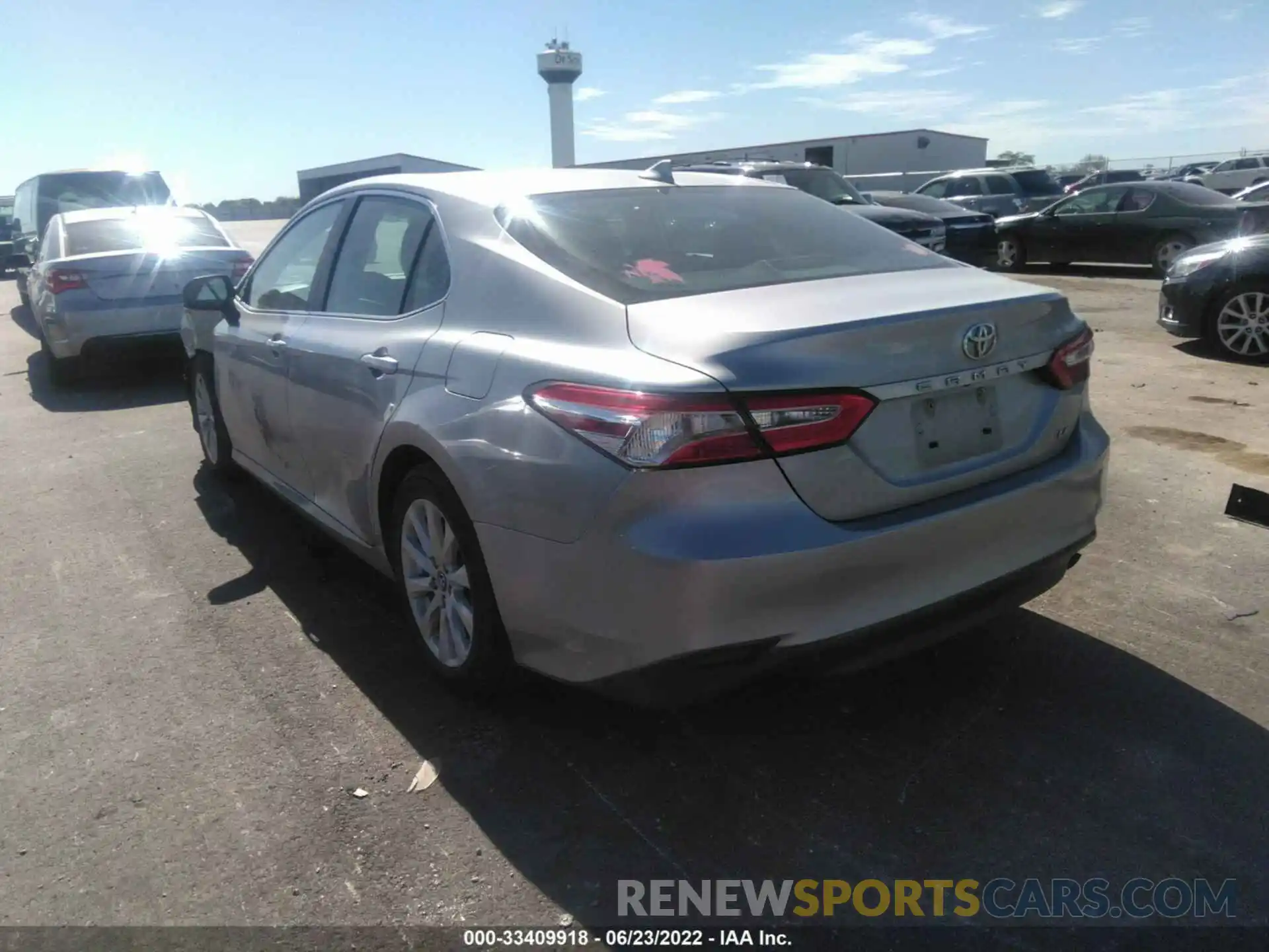 3 Photograph of a damaged car 4T1B11HK1KU181800 TOYOTA CAMRY 2019