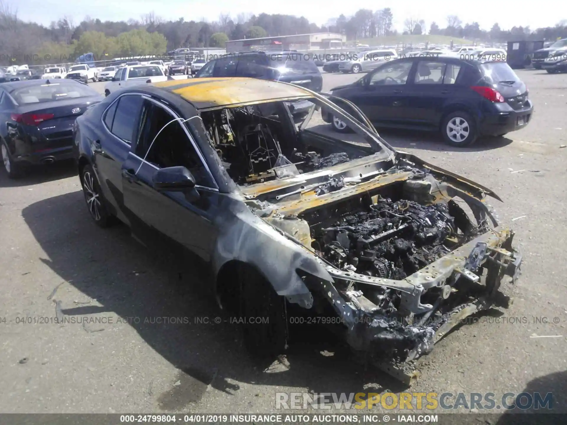 1 Photograph of a damaged car 4T1B11HK1KU183983 TOYOTA CAMRY 2019