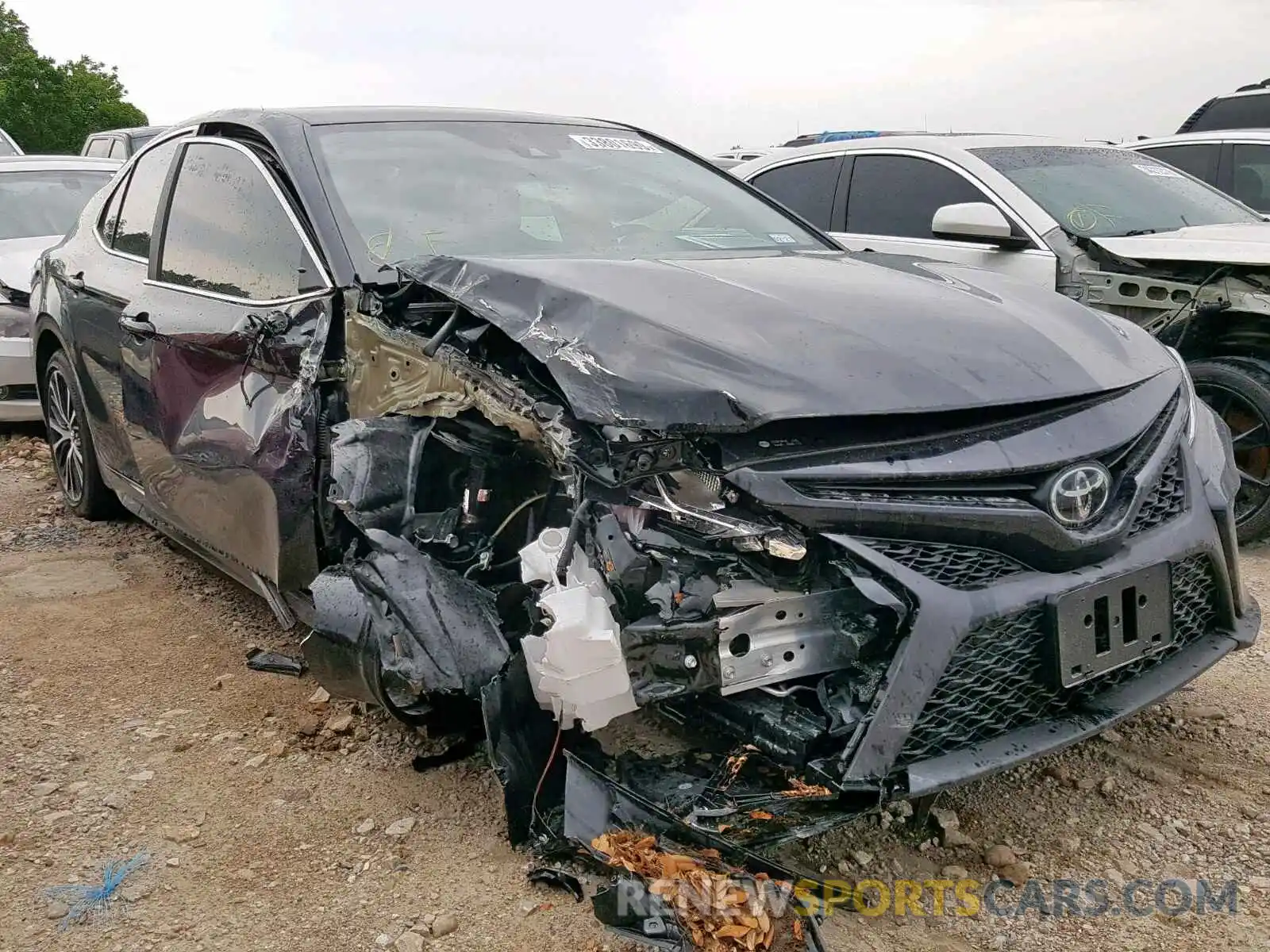 1 Photograph of a damaged car 4T1B11HK1KU185426 TOYOTA CAMRY 2019