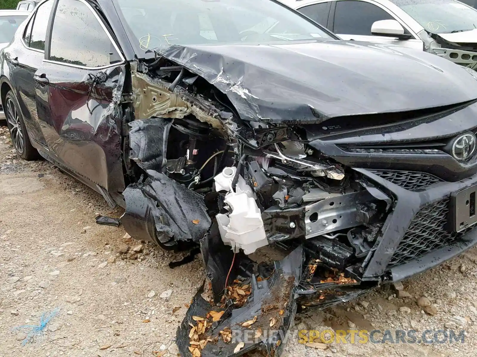 9 Photograph of a damaged car 4T1B11HK1KU185426 TOYOTA CAMRY 2019