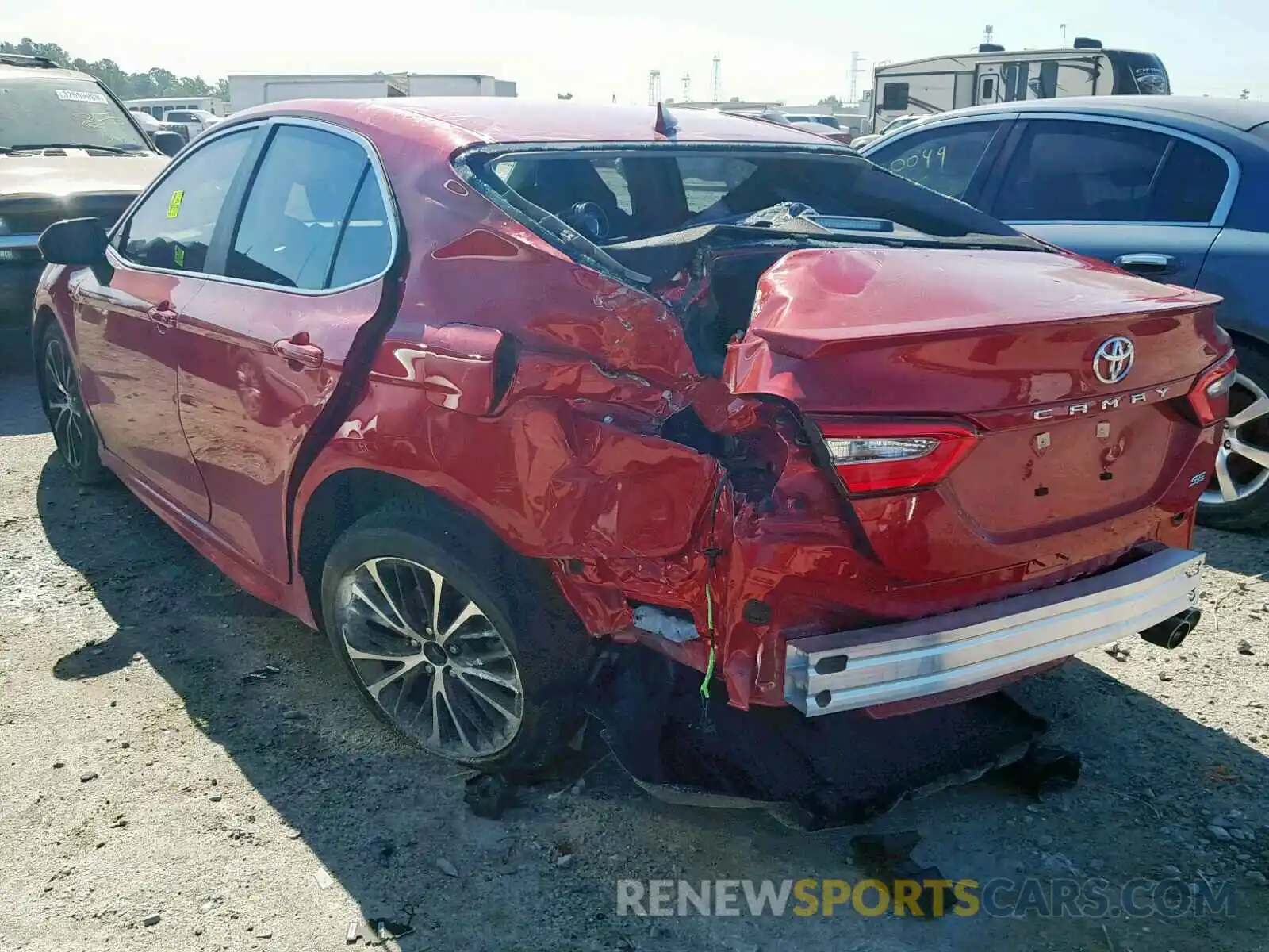 3 Photograph of a damaged car 4T1B11HK1KU189105 TOYOTA CAMRY 2019