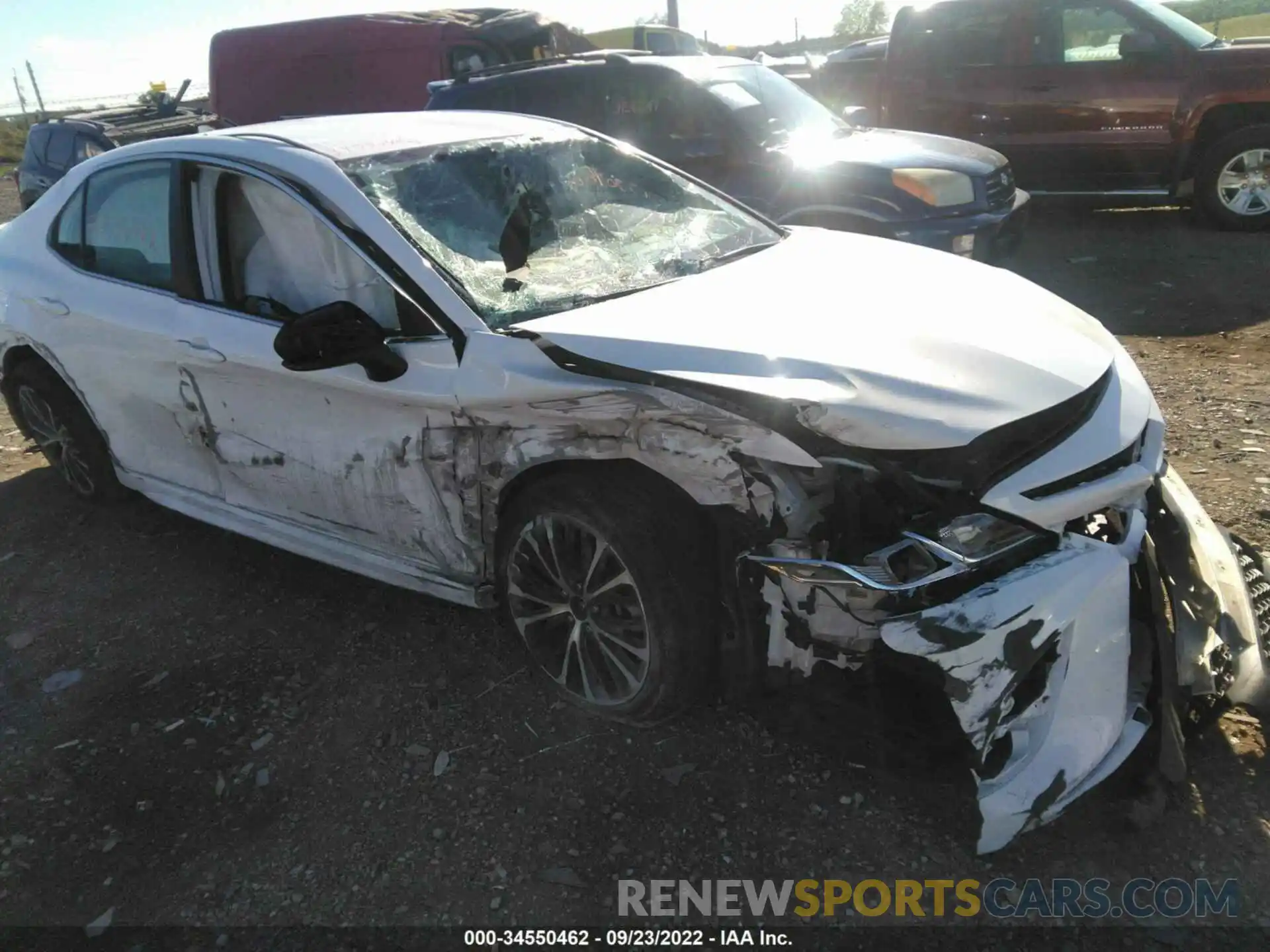 6 Photograph of a damaged car 4T1B11HK1KU195793 TOYOTA CAMRY 2019