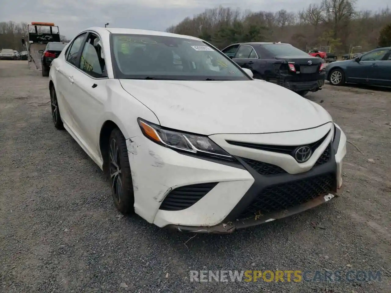 1 Photograph of a damaged car 4T1B11HK1KU198273 TOYOTA CAMRY 2019