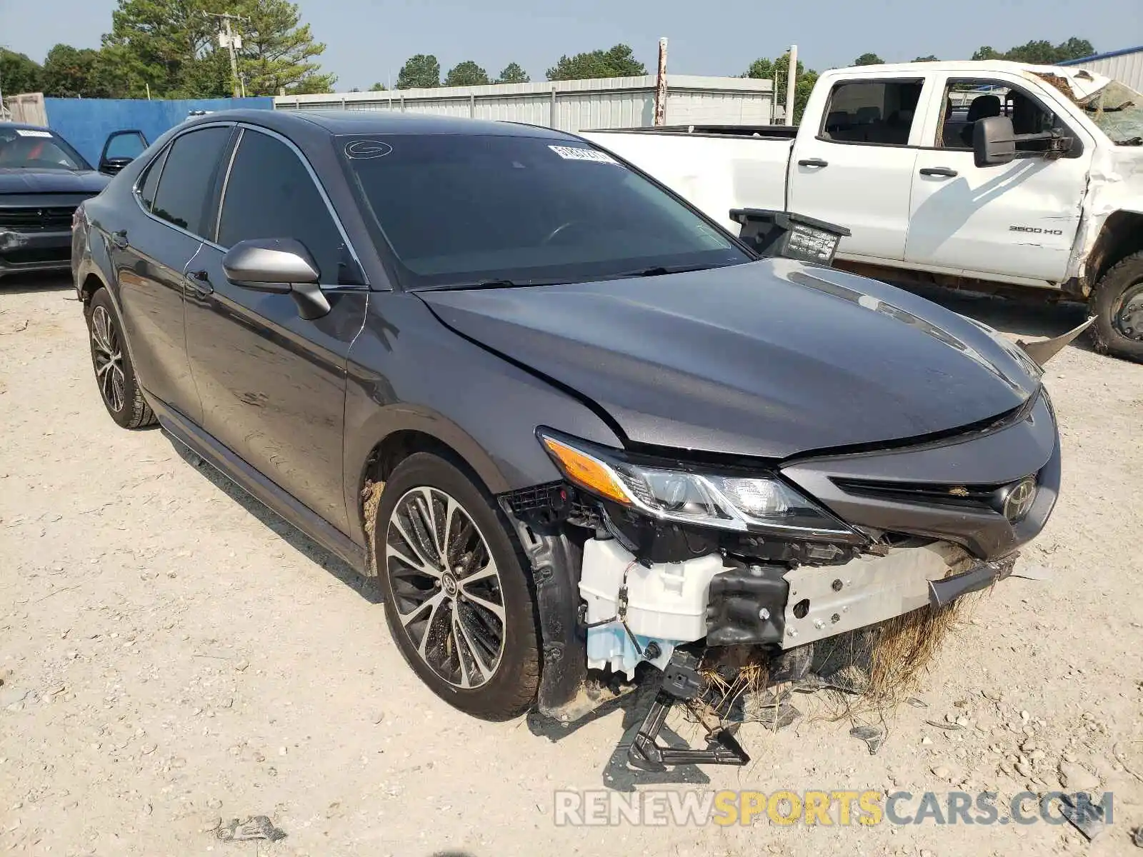 1 Photograph of a damaged car 4T1B11HK1KU198550 TOYOTA CAMRY 2019