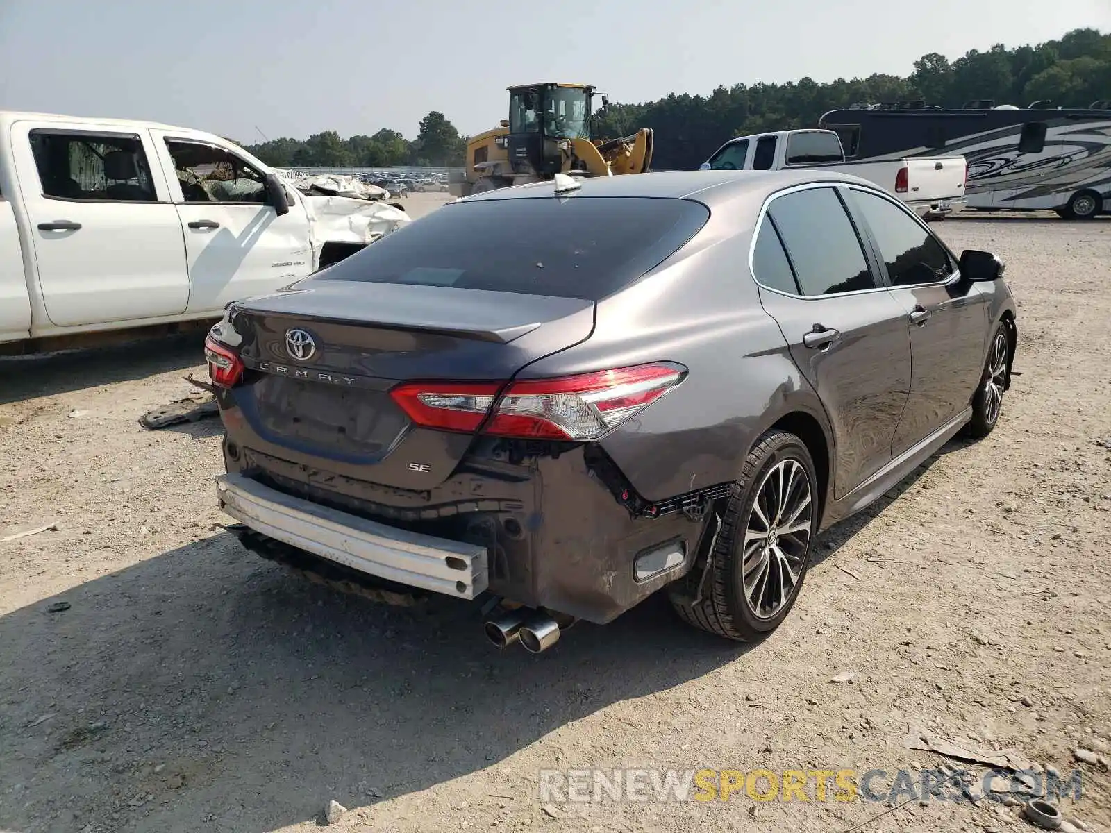 4 Photograph of a damaged car 4T1B11HK1KU198550 TOYOTA CAMRY 2019