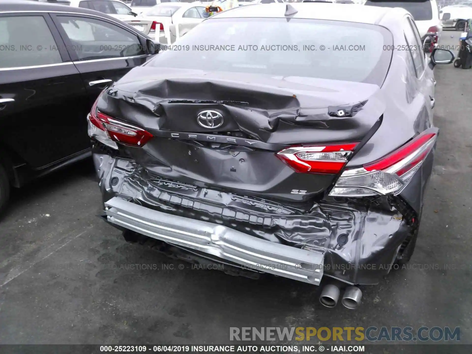 6 Photograph of a damaged car 4T1B11HK1KU199262 TOYOTA CAMRY 2019