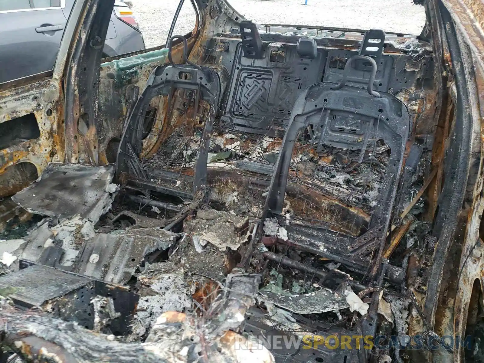 9 Photograph of a damaged car 4T1B11HK1KU199973 TOYOTA CAMRY 2019