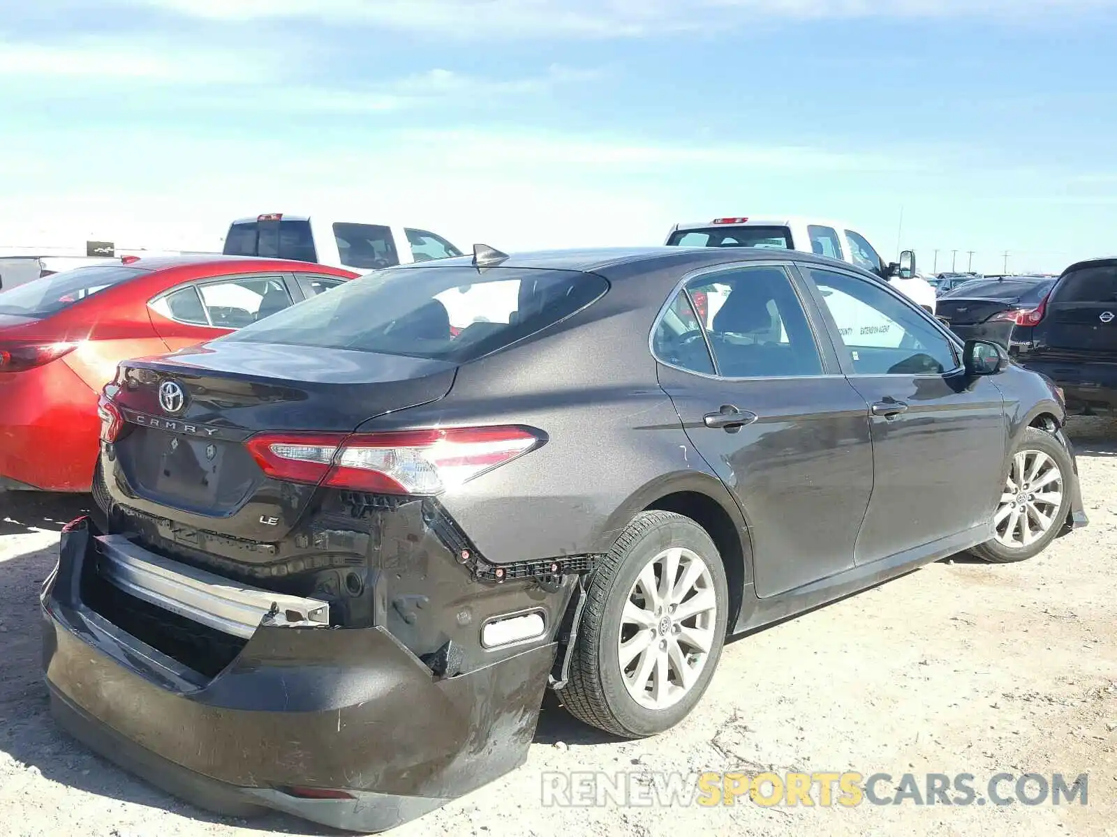 4 Photograph of a damaged car 4T1B11HK1KU200555 TOYOTA CAMRY 2019