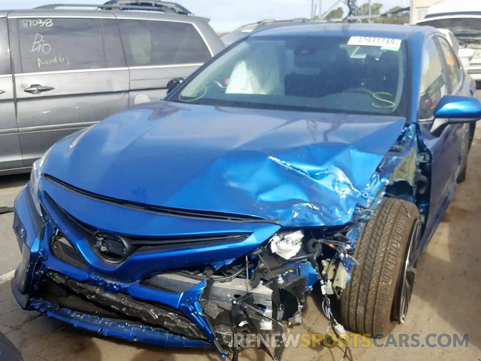 2 Photograph of a damaged car 4T1B11HK1KU201933 TOYOTA CAMRY 2019