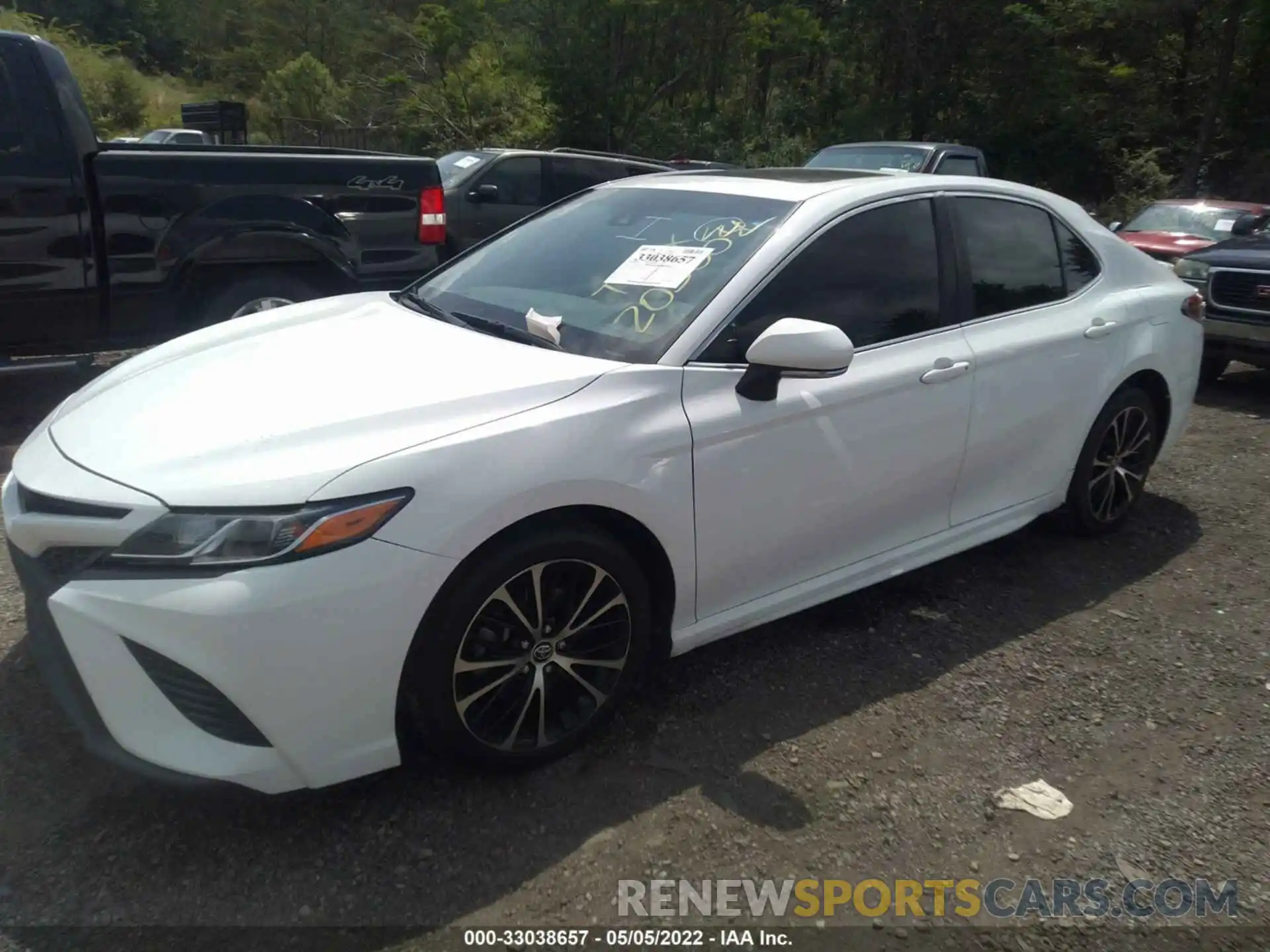 2 Photograph of a damaged car 4T1B11HK1KU203004 TOYOTA CAMRY 2019