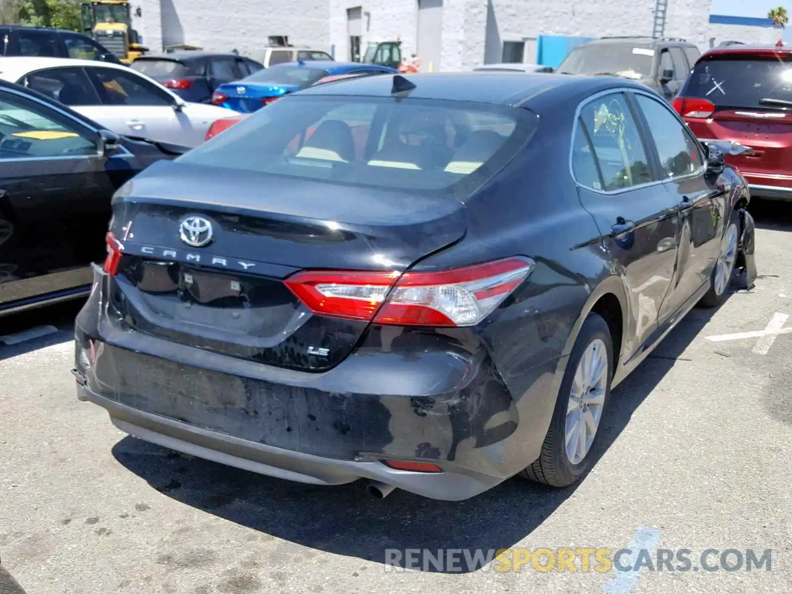 4 Photograph of a damaged car 4T1B11HK1KU204914 TOYOTA CAMRY 2019