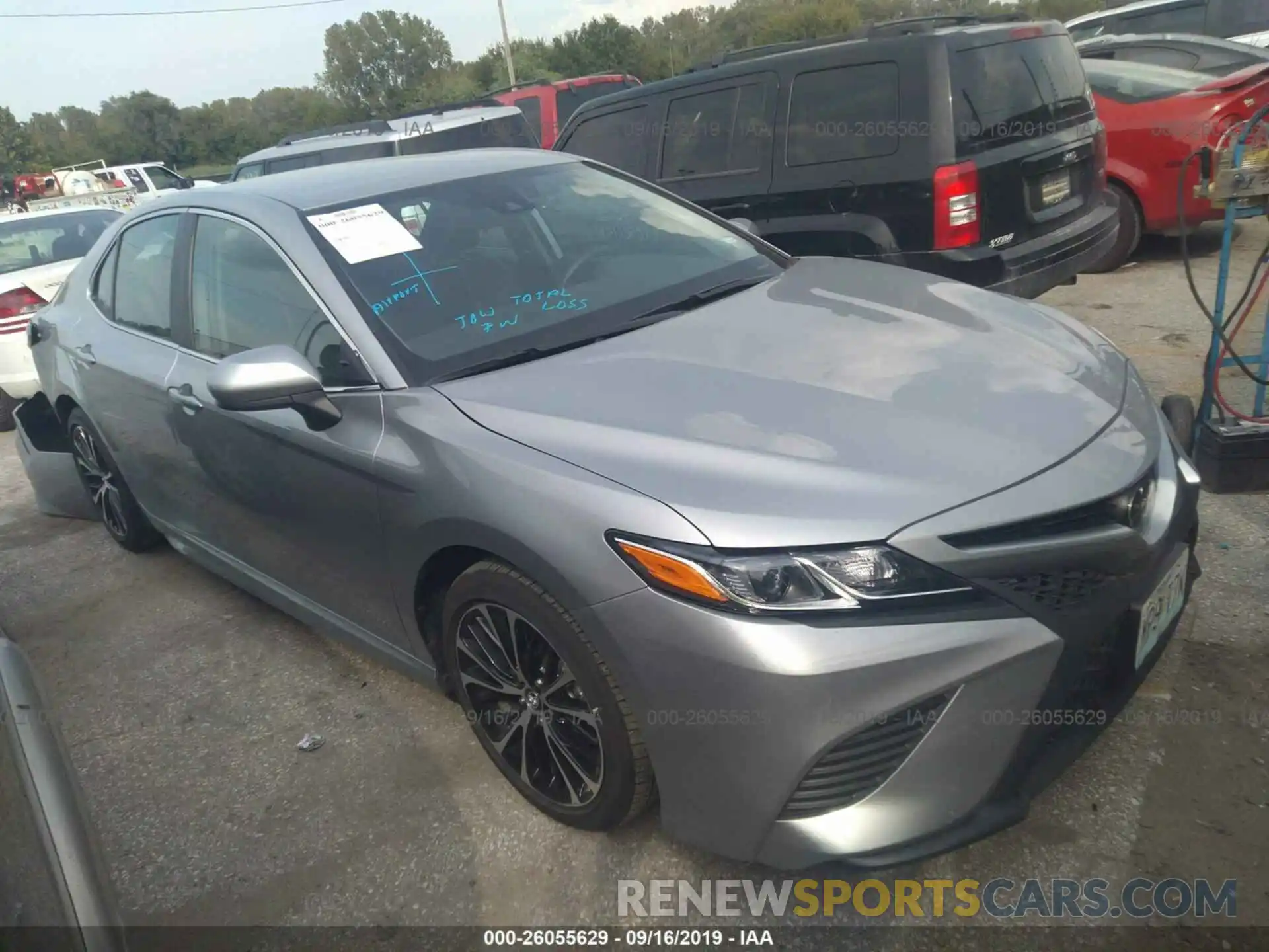 1 Photograph of a damaged car 4T1B11HK1KU205562 TOYOTA CAMRY 2019