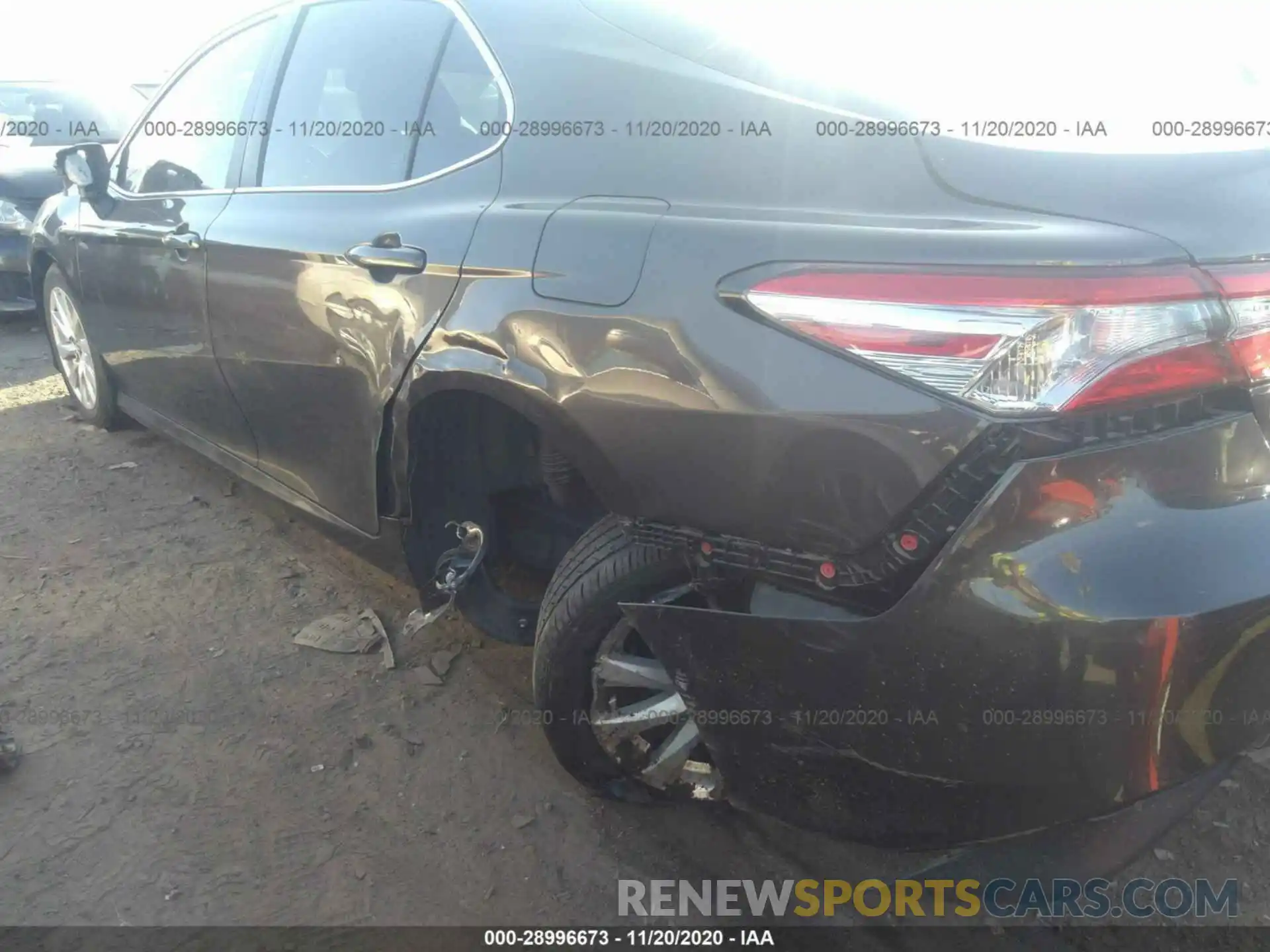 6 Photograph of a damaged car 4T1B11HK1KU206694 TOYOTA CAMRY 2019