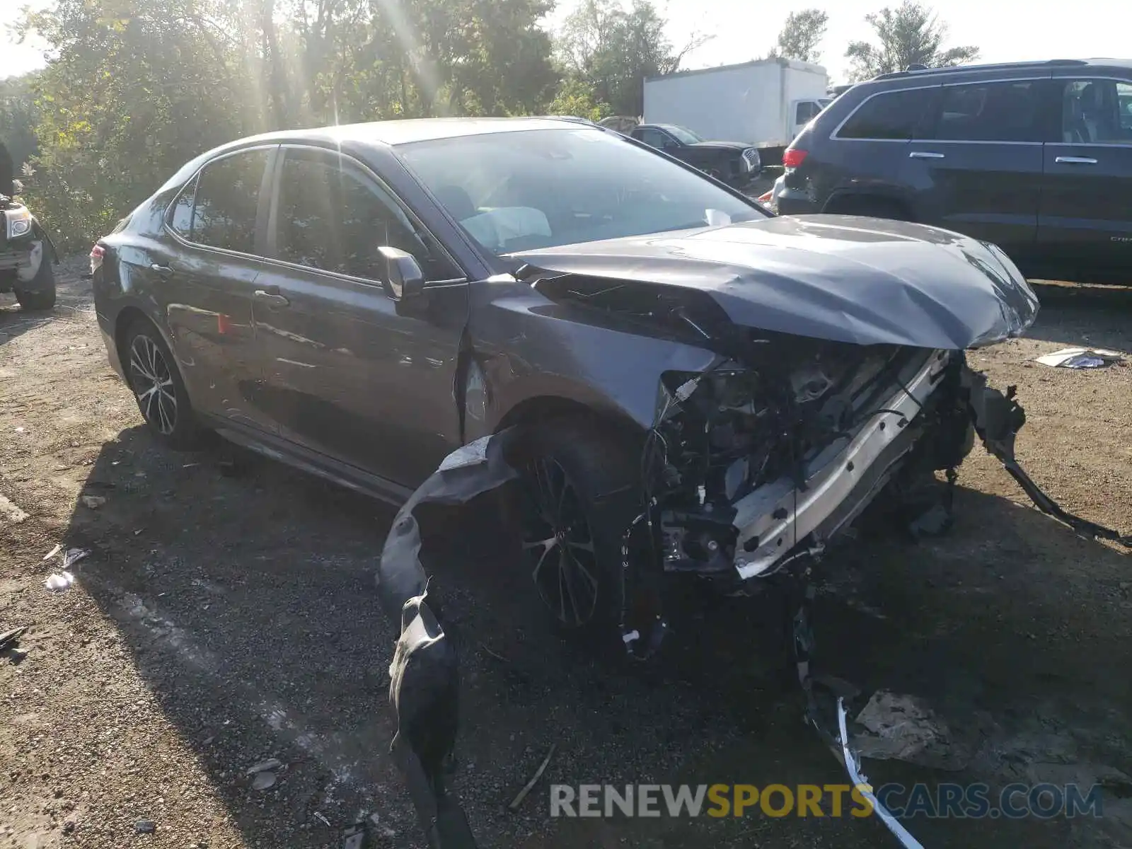 1 Photograph of a damaged car 4T1B11HK1KU206713 TOYOTA CAMRY 2019