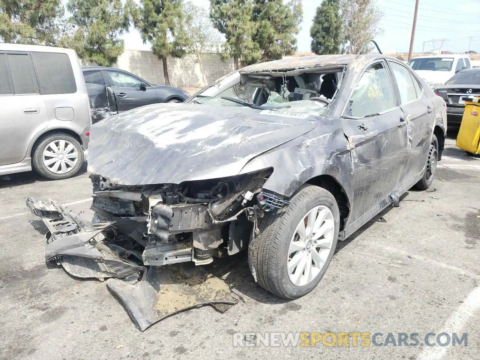 2 Photograph of a damaged car 4T1B11HK1KU206839 TOYOTA CAMRY 2019