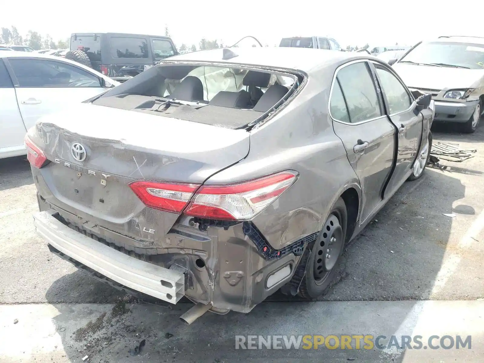 4 Photograph of a damaged car 4T1B11HK1KU206839 TOYOTA CAMRY 2019