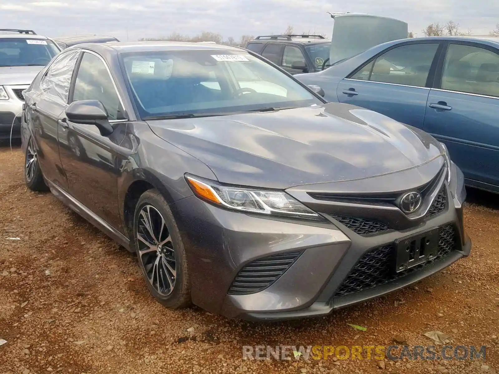 1 Photograph of a damaged car 4T1B11HK1KU207117 TOYOTA CAMRY 2019