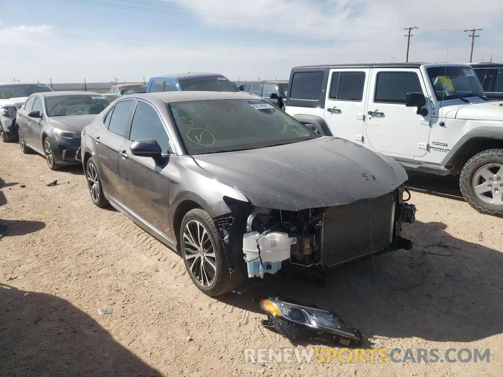 1 Photograph of a damaged car 4T1B11HK1KU207375 TOYOTA CAMRY 2019