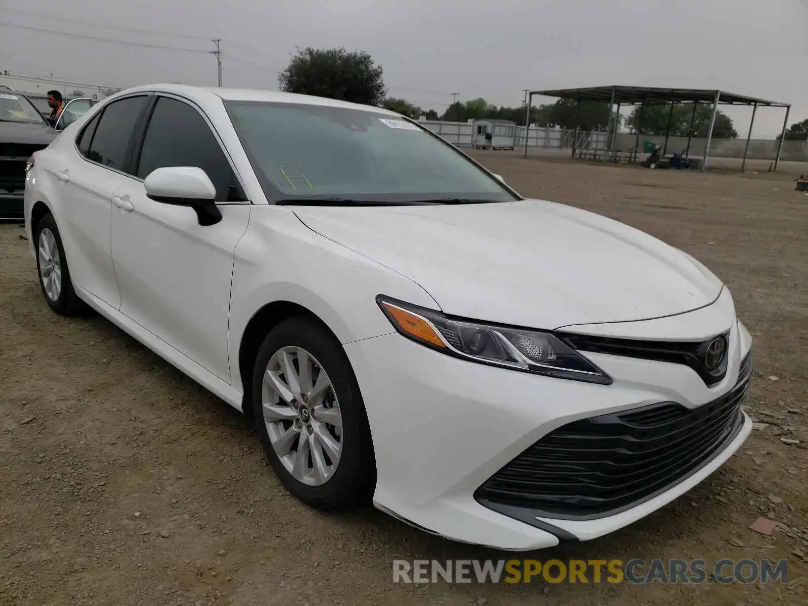 1 Photograph of a damaged car 4T1B11HK1KU207540 TOYOTA CAMRY 2019