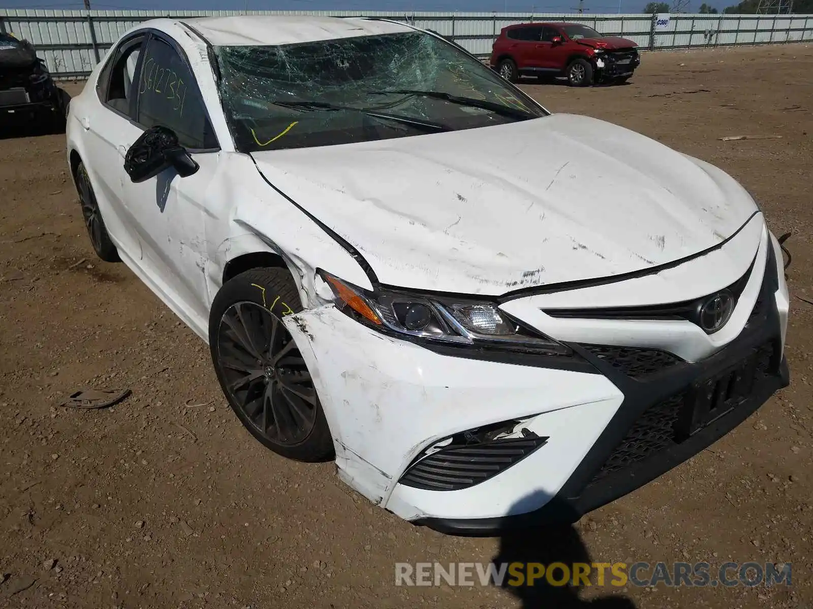 1 Photograph of a damaged car 4T1B11HK1KU208283 TOYOTA CAMRY 2019