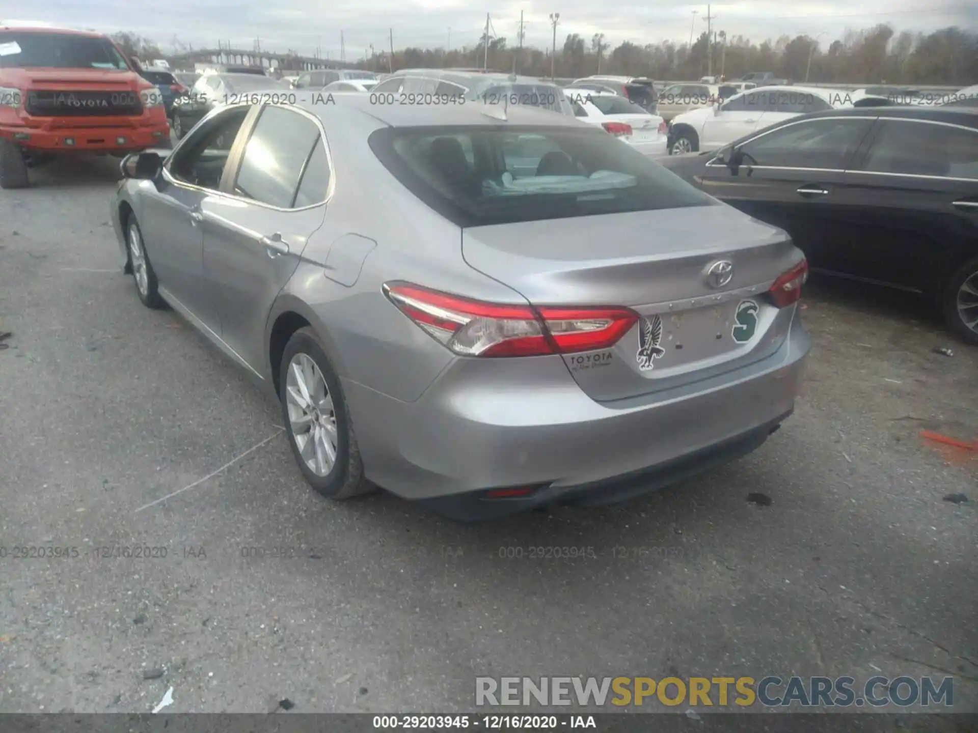 3 Photograph of a damaged car 4T1B11HK1KU208543 TOYOTA CAMRY 2019