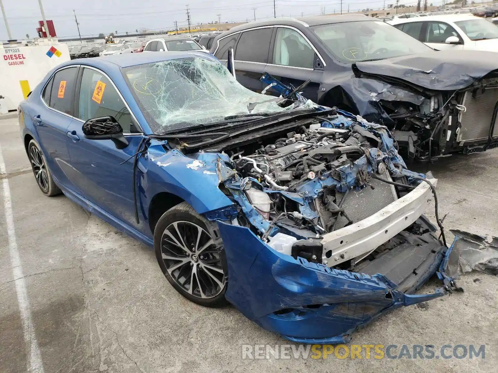 1 Photograph of a damaged car 4T1B11HK1KU209143 TOYOTA CAMRY 2019