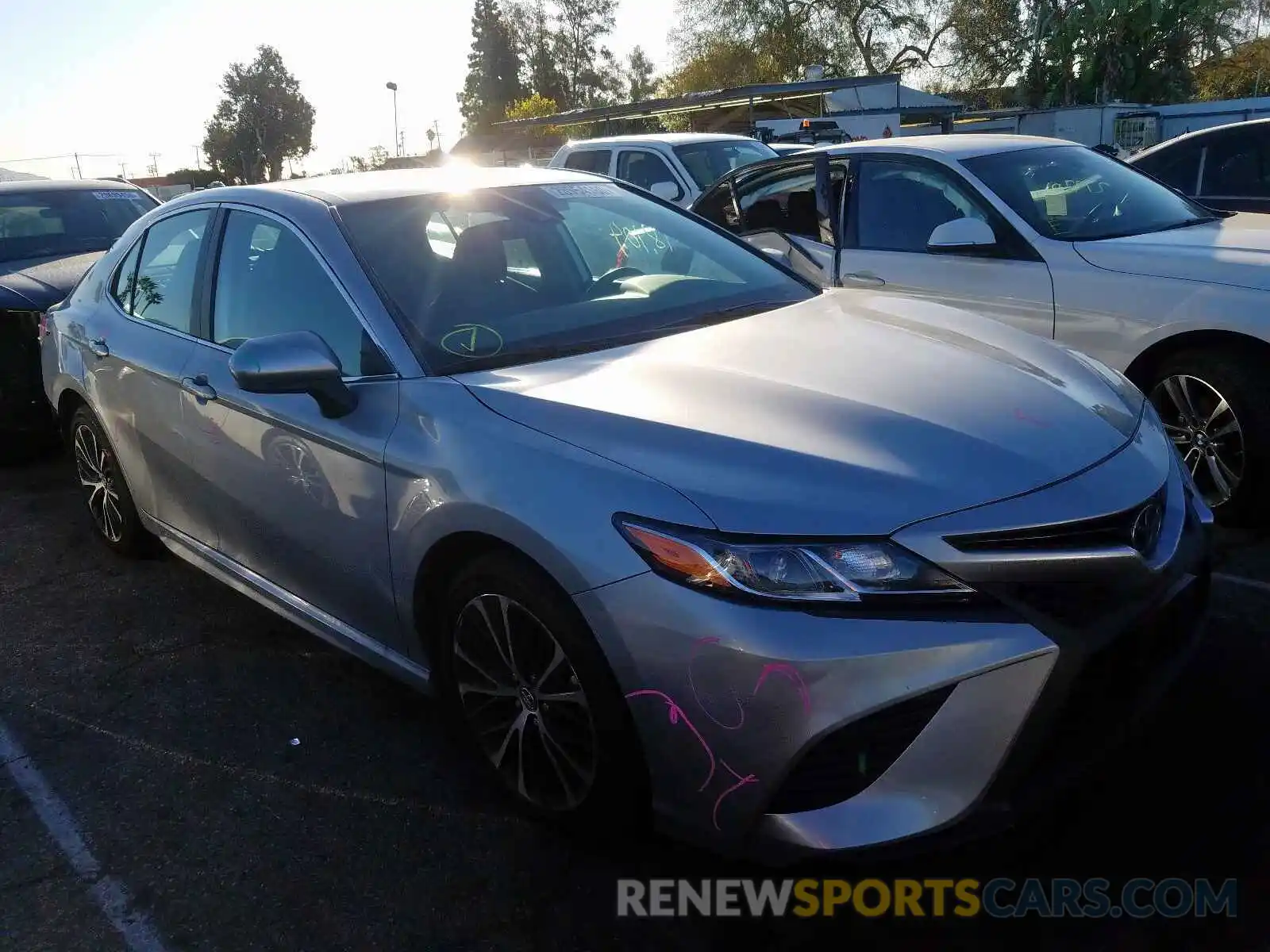 1 Photograph of a damaged car 4T1B11HK1KU210311 TOYOTA CAMRY 2019