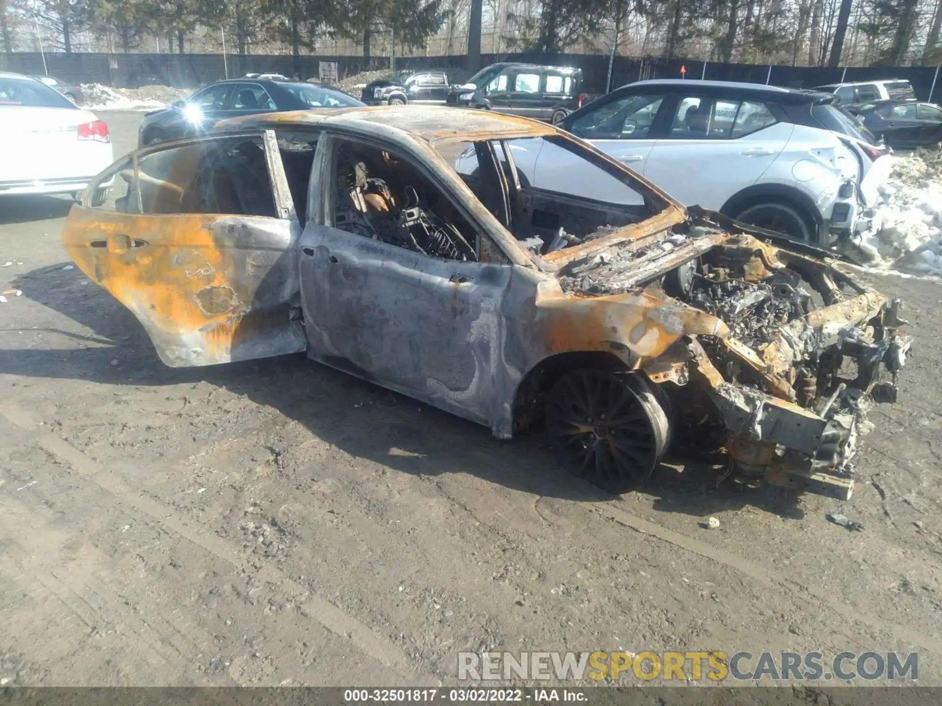 1 Photograph of a damaged car 4T1B11HK1KU211135 TOYOTA CAMRY 2019