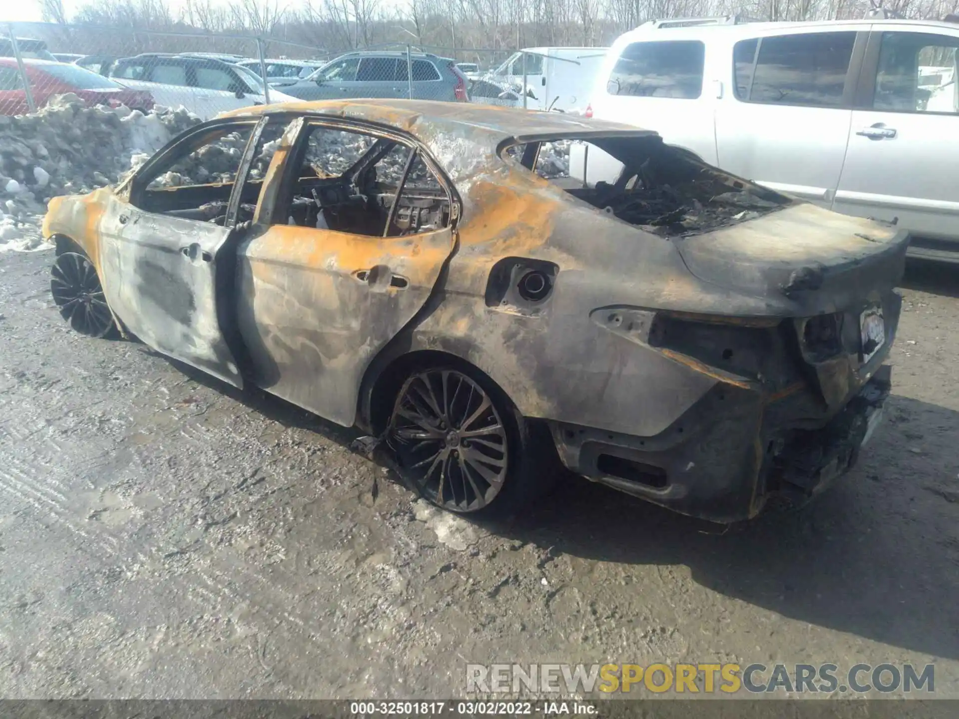 3 Photograph of a damaged car 4T1B11HK1KU211135 TOYOTA CAMRY 2019