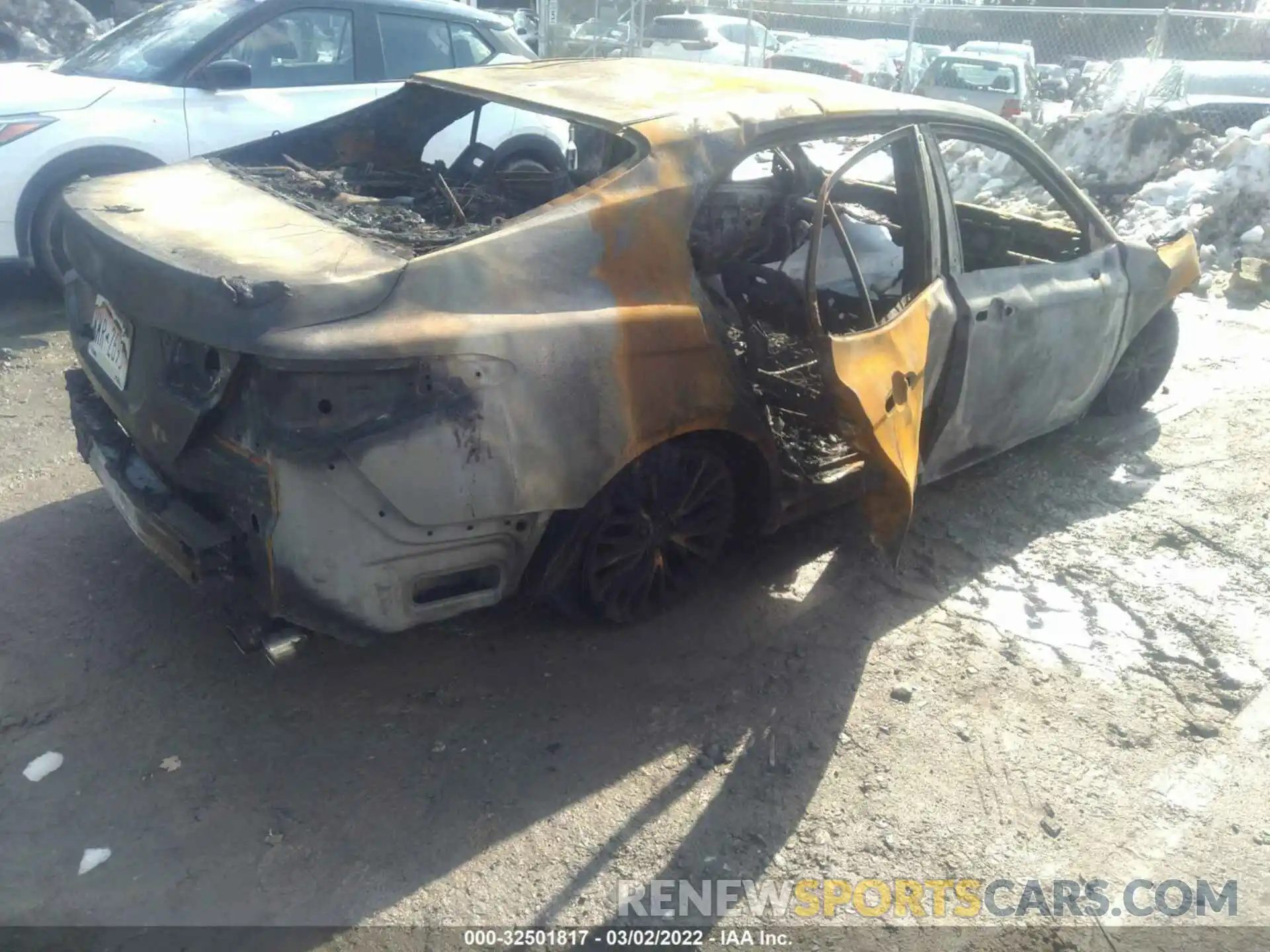 4 Photograph of a damaged car 4T1B11HK1KU211135 TOYOTA CAMRY 2019