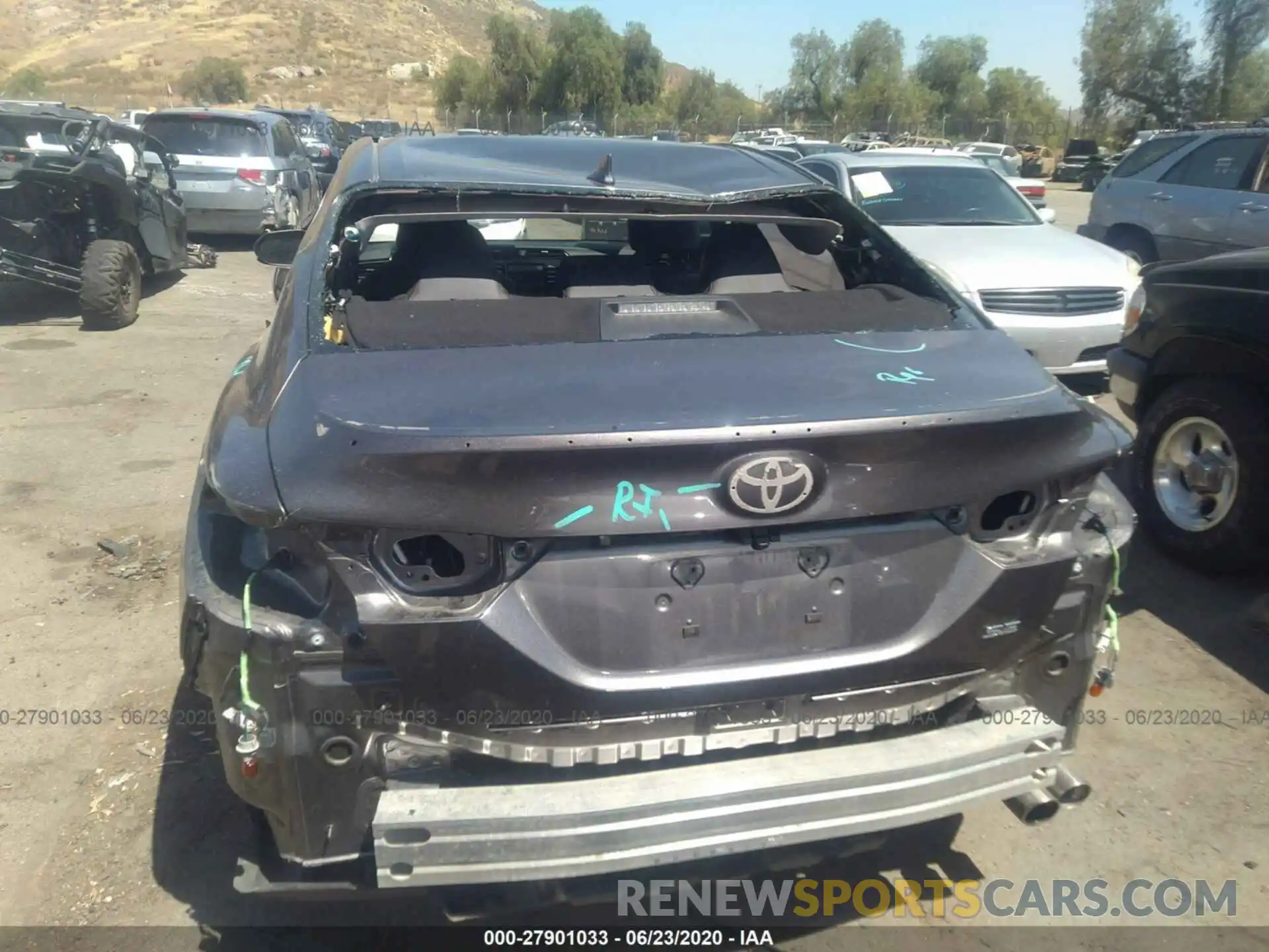 6 Photograph of a damaged car 4T1B11HK1KU211586 TOYOTA CAMRY 2019