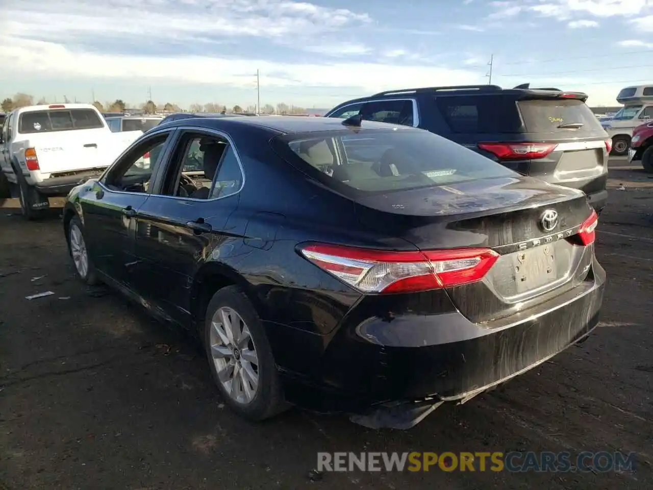 3 Photograph of a damaged car 4T1B11HK1KU213564 TOYOTA CAMRY 2019