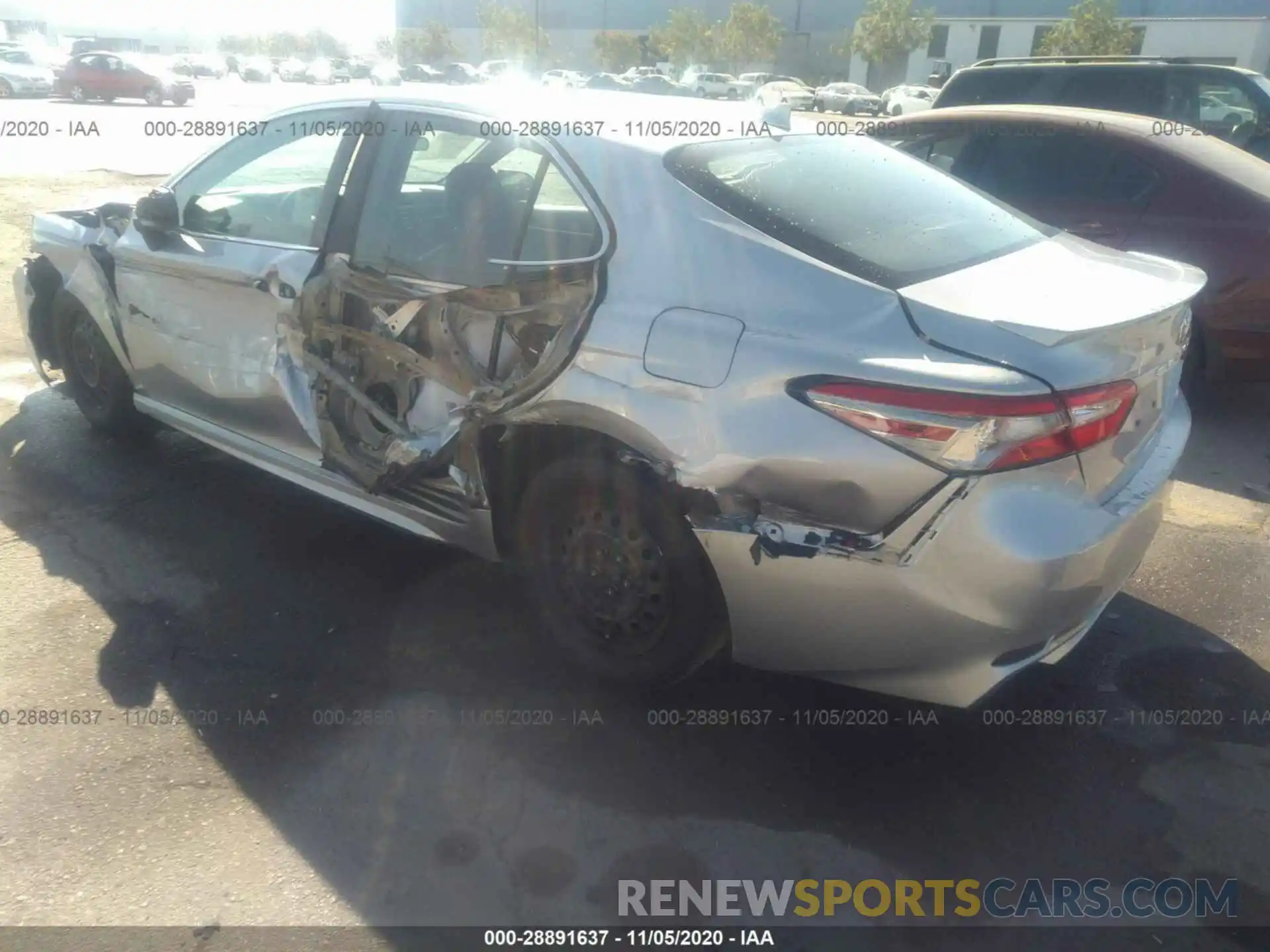 3 Photograph of a damaged car 4T1B11HK1KU213998 TOYOTA CAMRY 2019