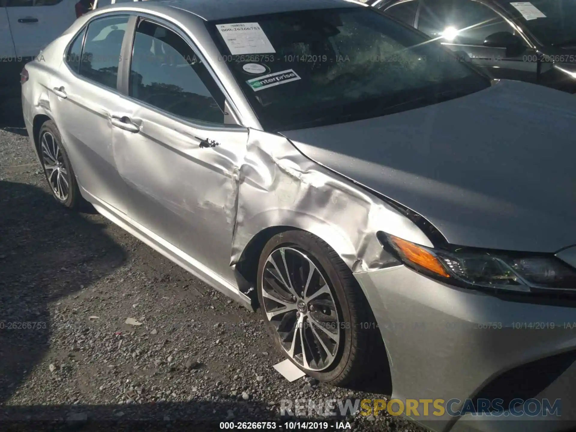 6 Photograph of a damaged car 4T1B11HK1KU215881 TOYOTA CAMRY 2019