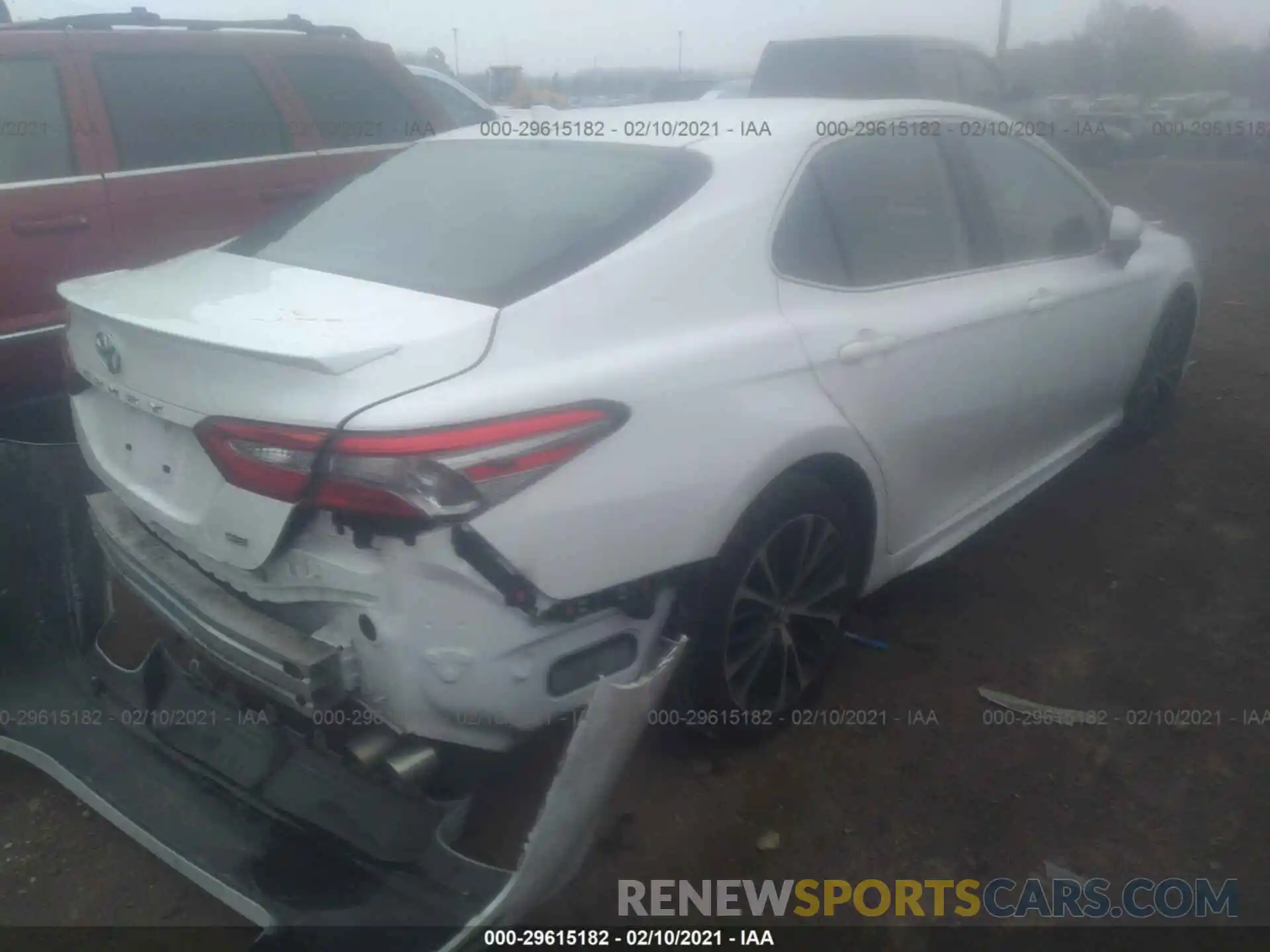 4 Photograph of a damaged car 4T1B11HK1KU216318 TOYOTA CAMRY 2019