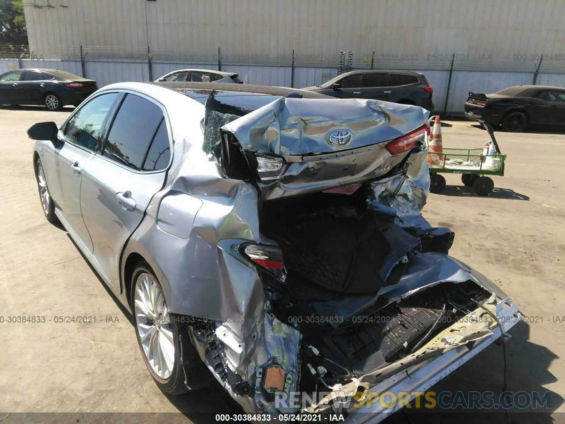 3 Photograph of a damaged car 4T1B11HK1KU217324 TOYOTA CAMRY 2019