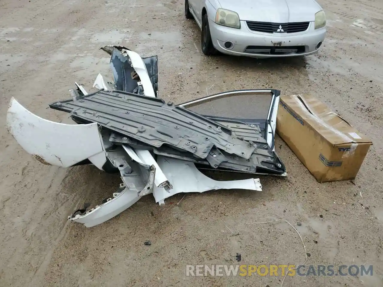 12 Photograph of a damaged car 4T1B11HK1KU217873 TOYOTA CAMRY 2019