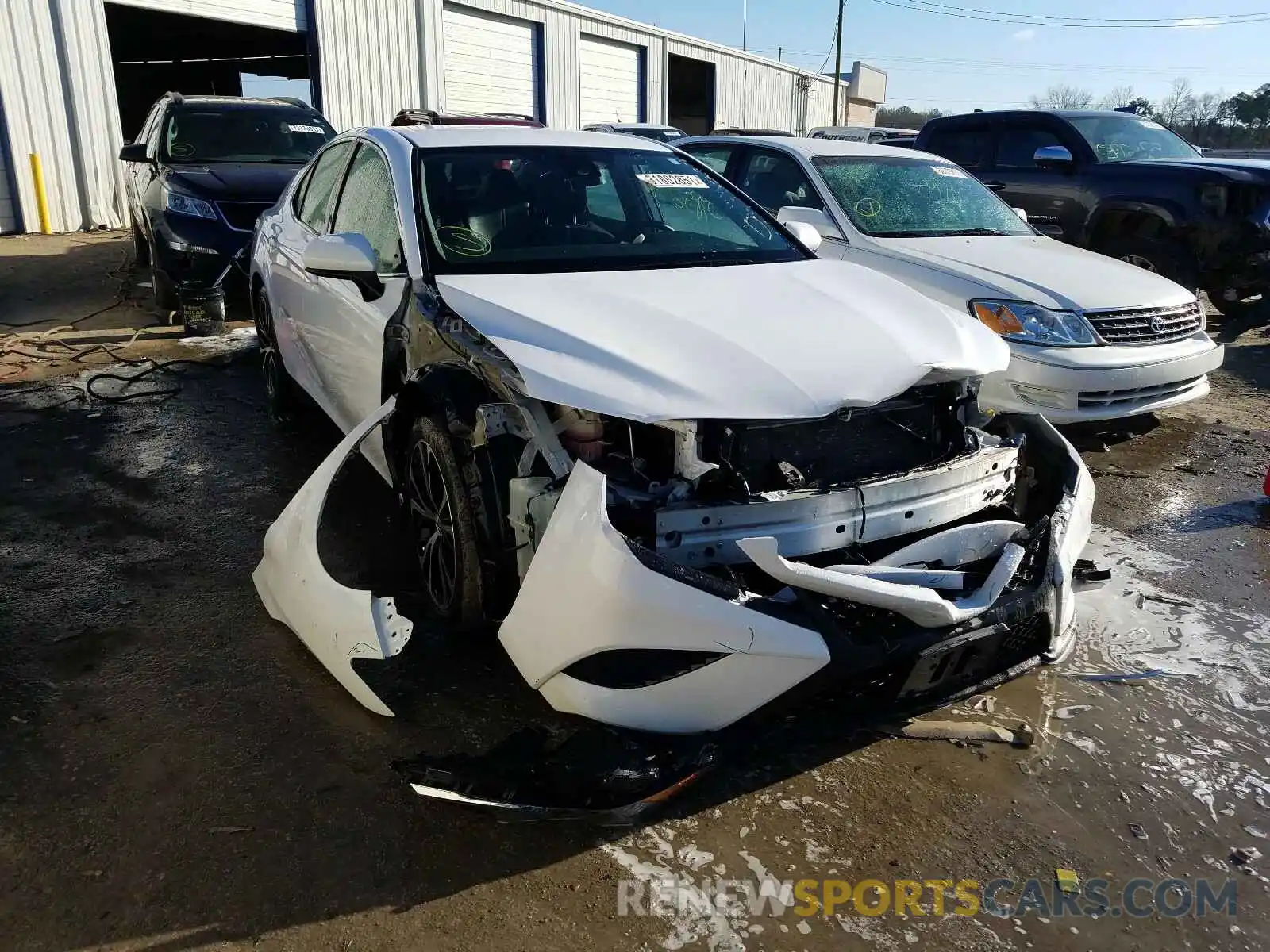 1 Photograph of a damaged car 4T1B11HK1KU218103 TOYOTA CAMRY 2019