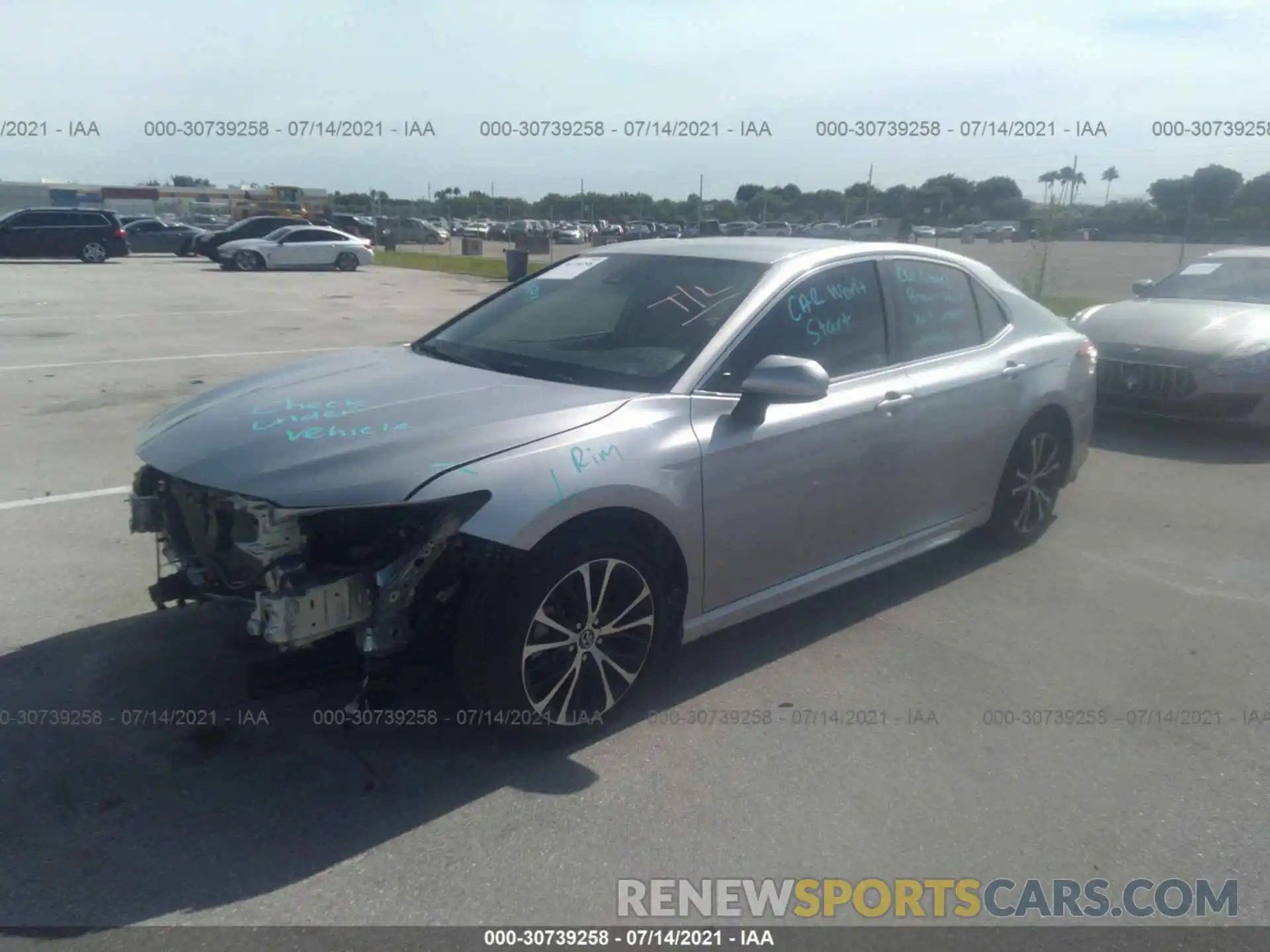 2 Photograph of a damaged car 4T1B11HK1KU218263 TOYOTA CAMRY 2019