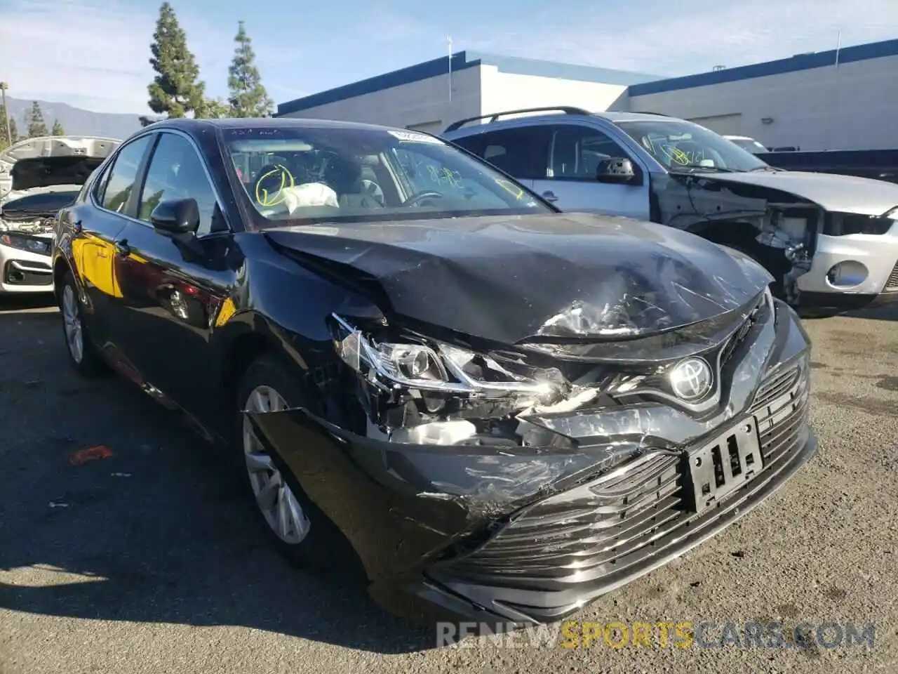 1 Photograph of a damaged car 4T1B11HK1KU218411 TOYOTA CAMRY 2019