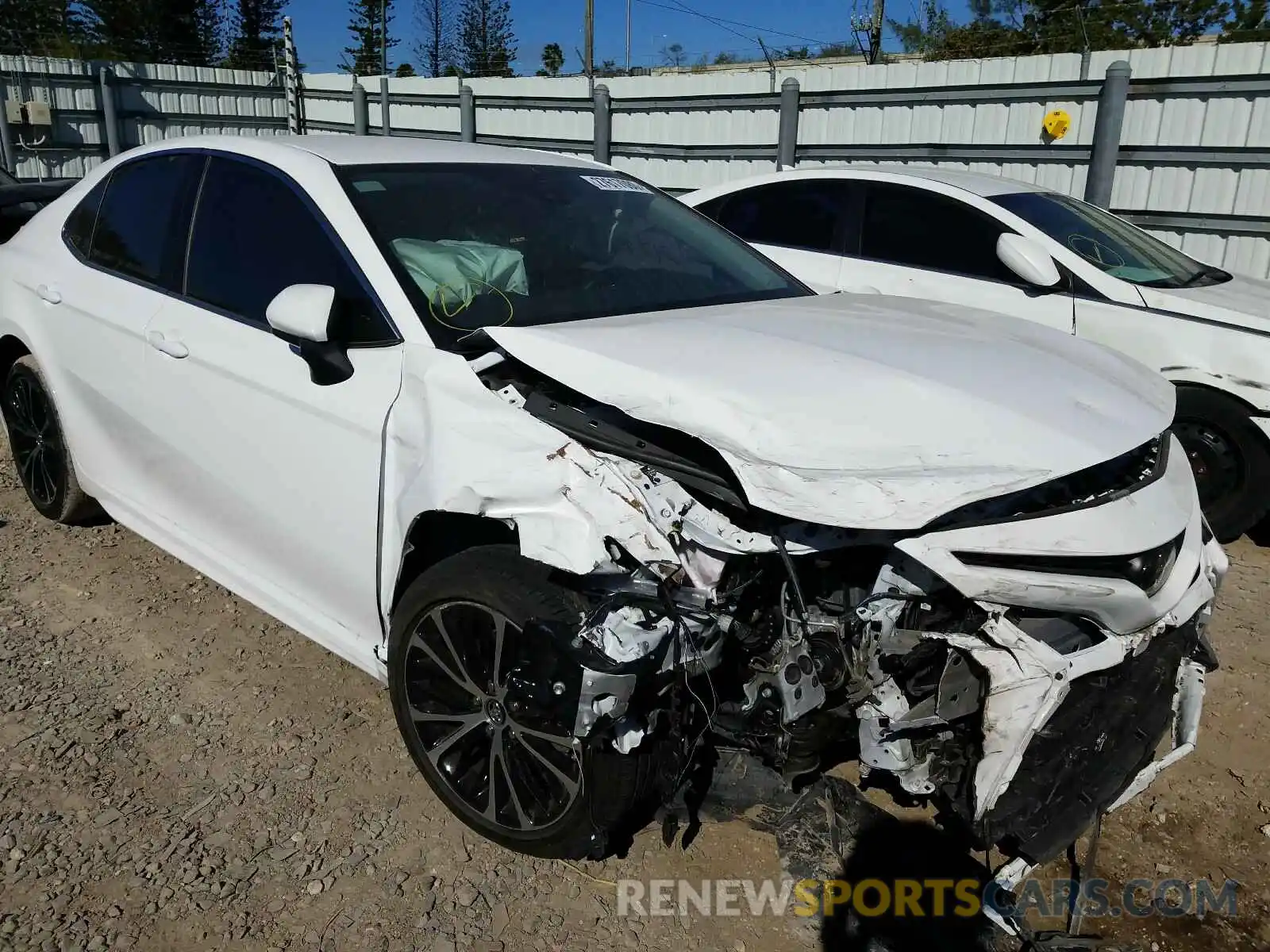 1 Photograph of a damaged car 4T1B11HK1KU218795 TOYOTA CAMRY 2019