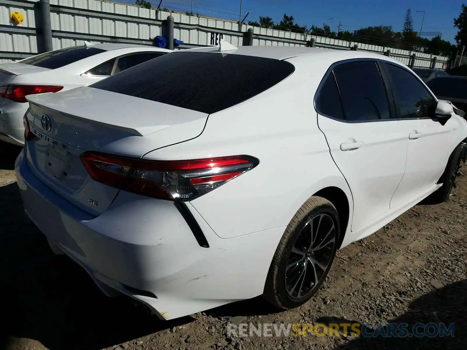 4 Photograph of a damaged car 4T1B11HK1KU218795 TOYOTA CAMRY 2019